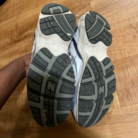 New Balance 725 💙 - Picture 7 of 9